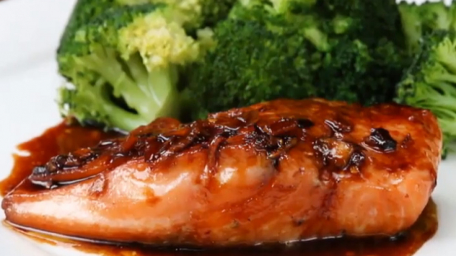 آشپزی سالم  ماهی سالمون با سس...