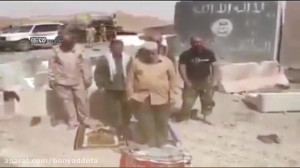 اقامه نماز توسط شهید «اب...