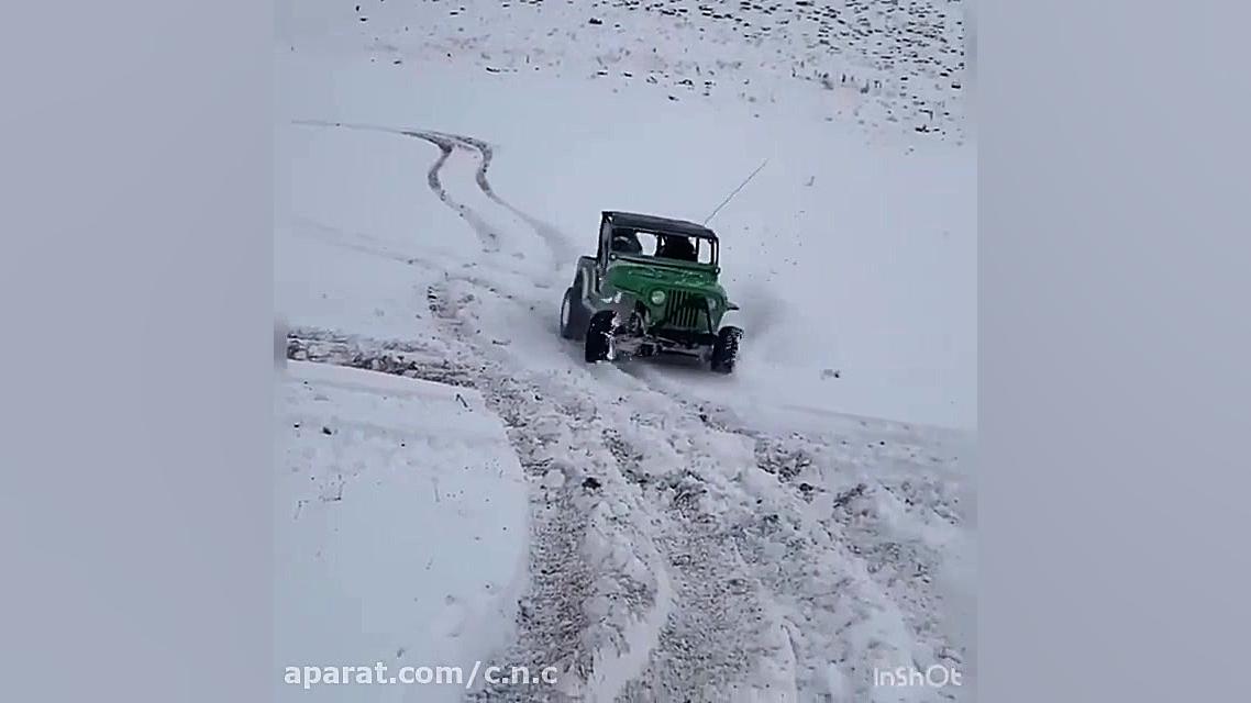 آفرود و برف بازی با جیپ