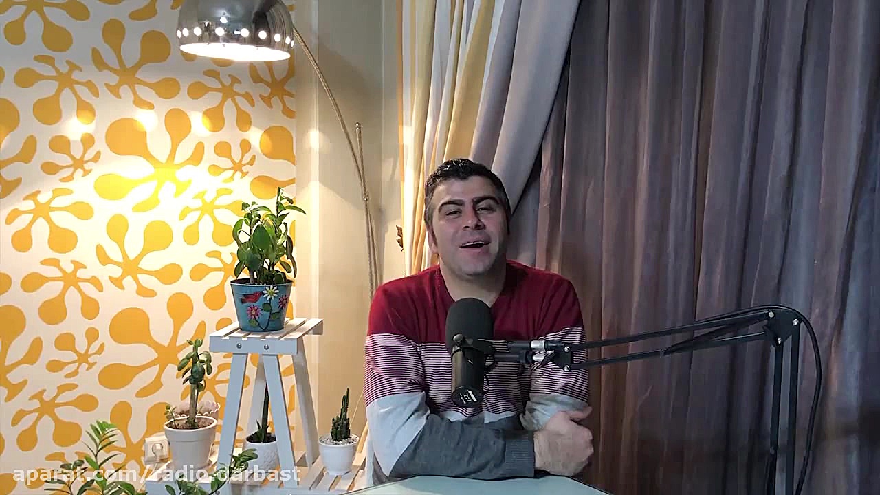 پادکست چیست؟ چرا باید پادکست گ...