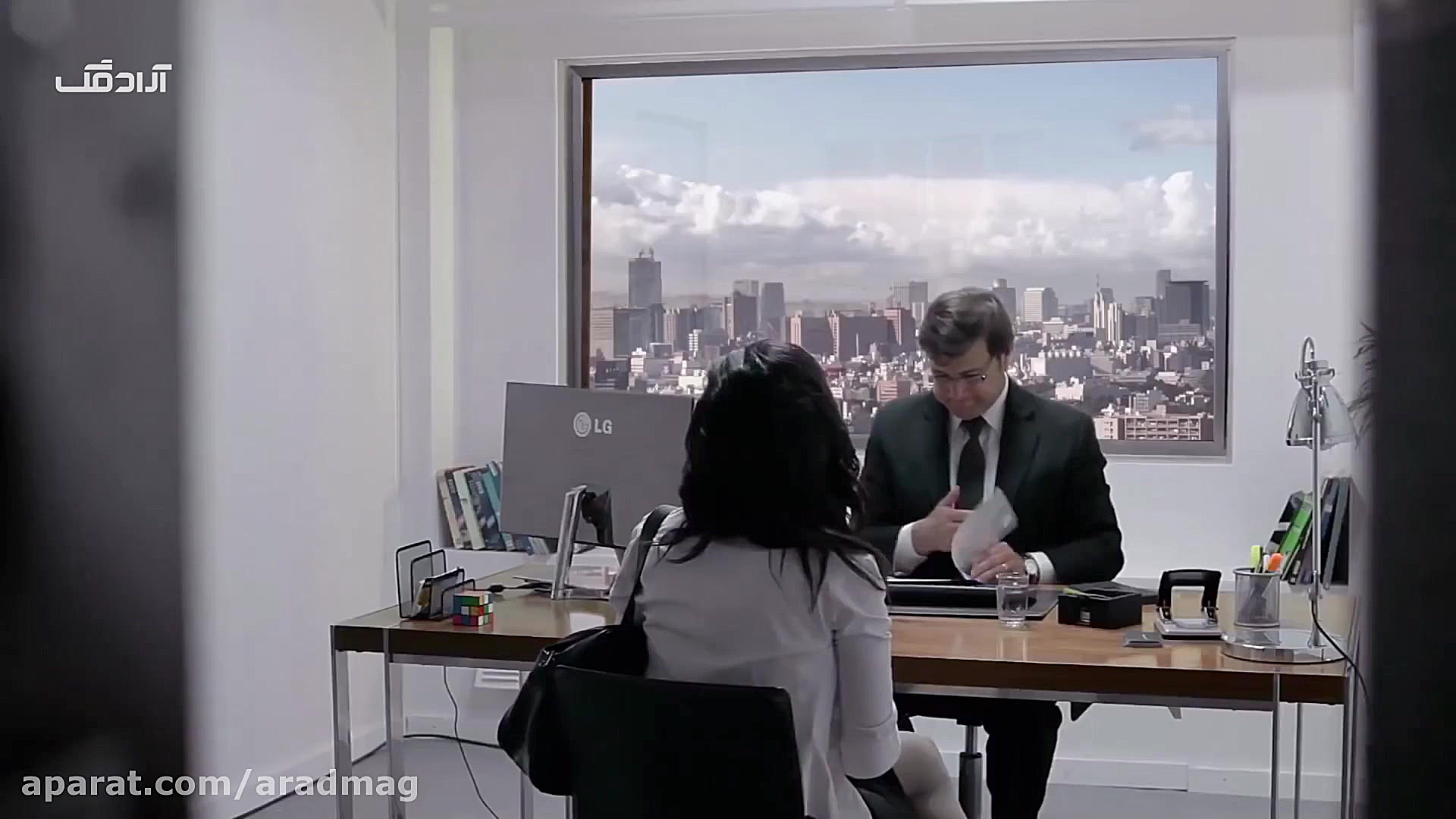 دوربین مخفی LG  پایان دنیا در...