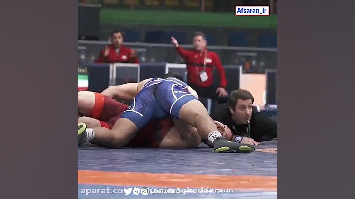 ضربه فنّی کشتی‌گیر آمریکایی تو...