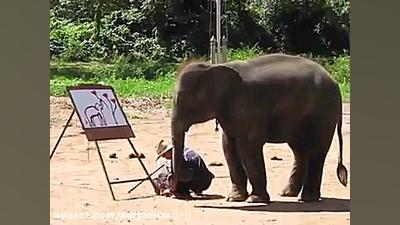 فیل های نقاش