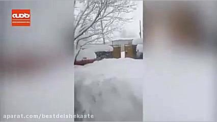 بارش برف شدید در پیرانشهر آذرب...