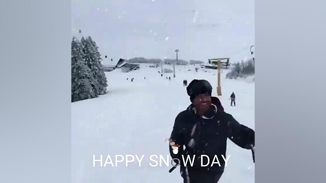 اسکی کردن حرفه ایی رضاگلزار در...