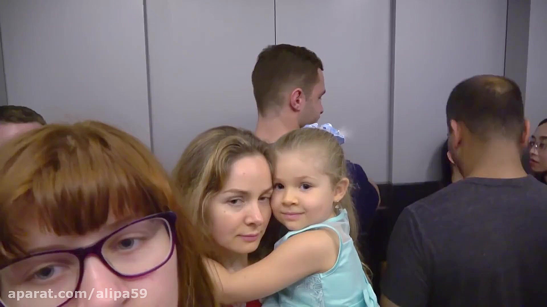 دیانا و روما به سفر دبی میرن...