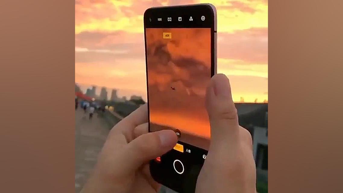 زوم پرچمدار اوپو