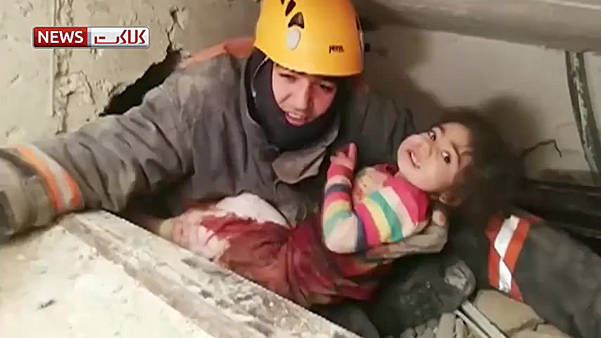 نجات معجزه آسای دختر 5 ساله در...