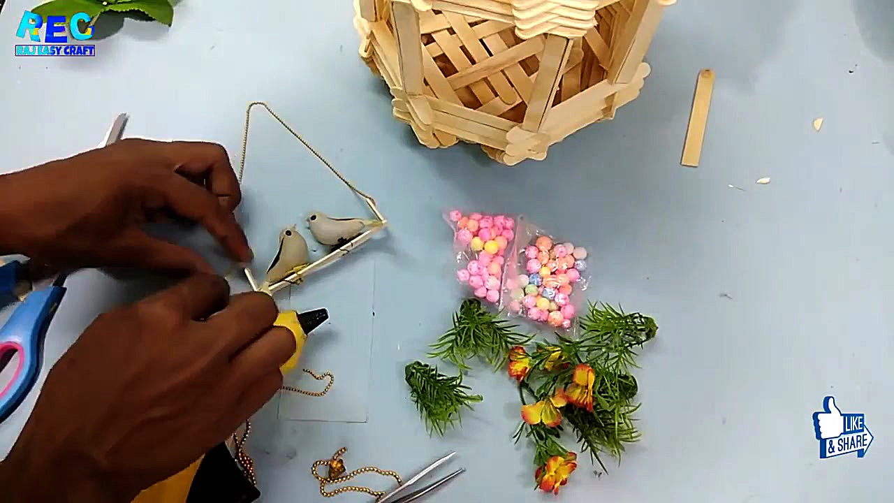 کاردستی با چوب بستنی (خانه پرن...