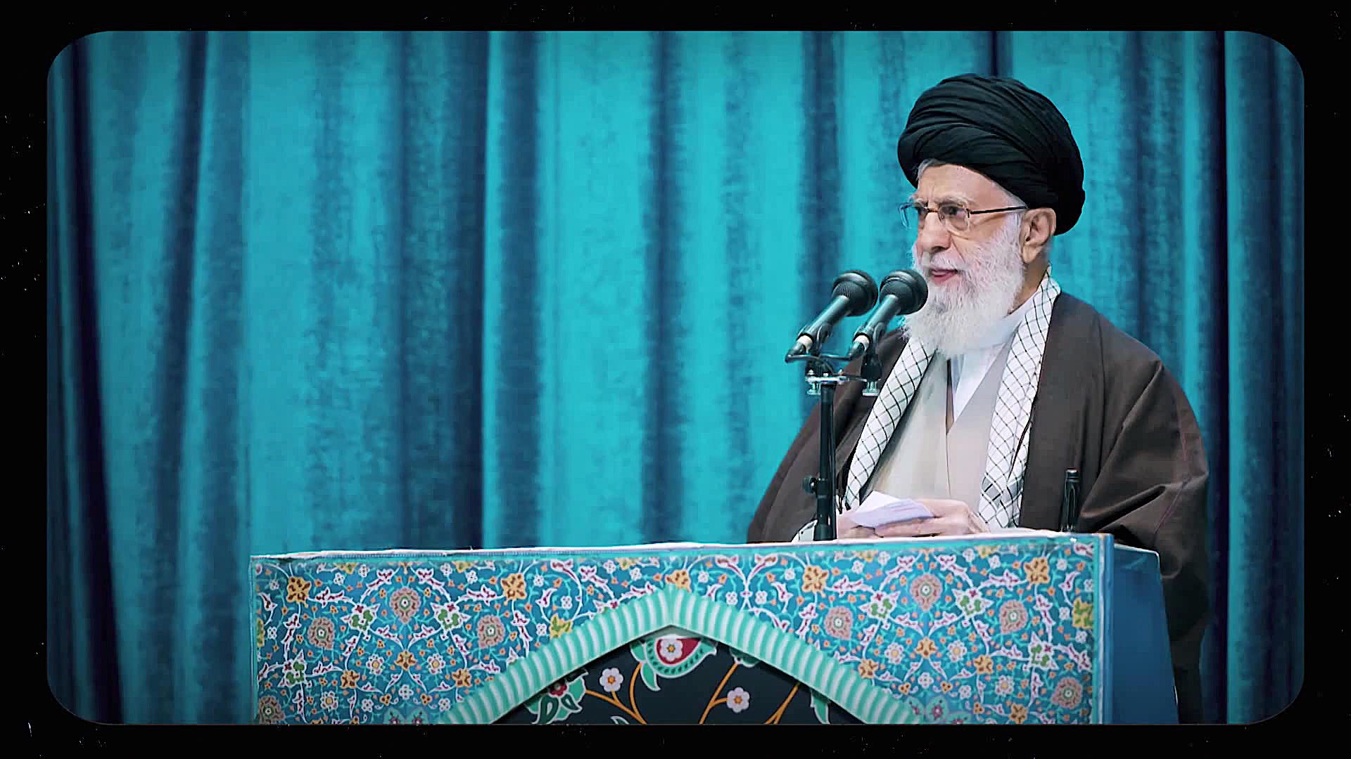 ذره‌بین ۸ | دست قدرت خدا