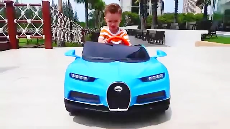 کودک ابرقهرمان ولد برای کمک به...