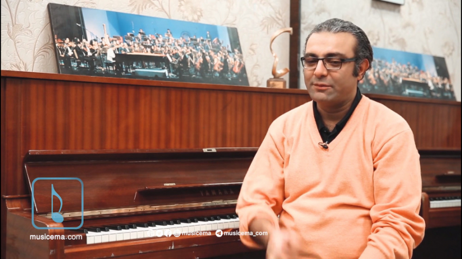 بردیا کیارس: رهبری ارکستر برای...