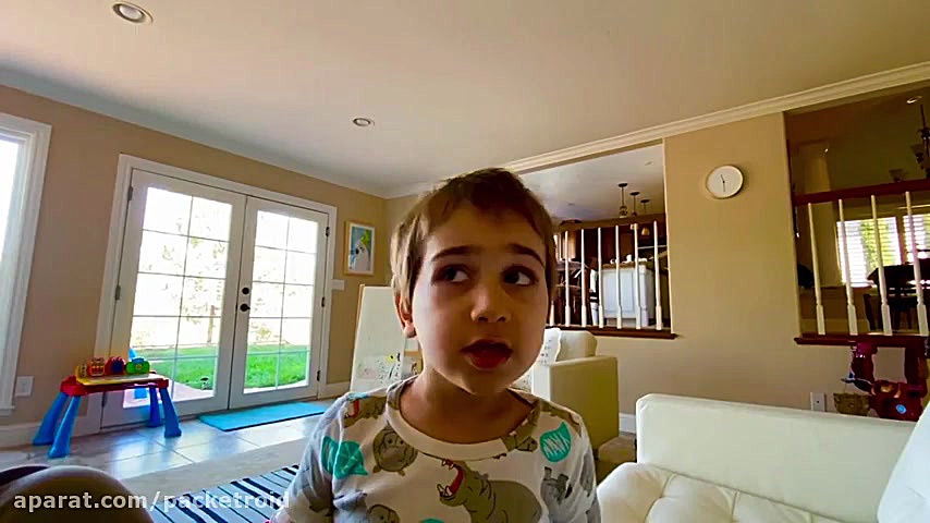 کودک دوزبانه یادگیری از طریق ف...