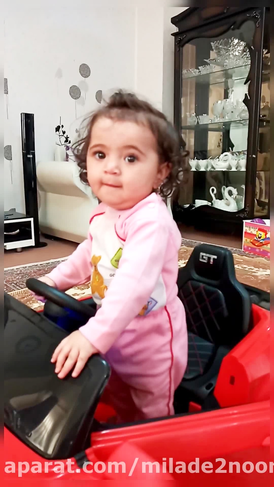 خنده های دخترم نازنین زهرا