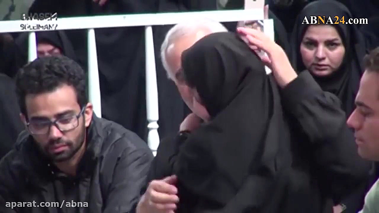 بی‌تابی‌ دختر شهید بافنده در آ...