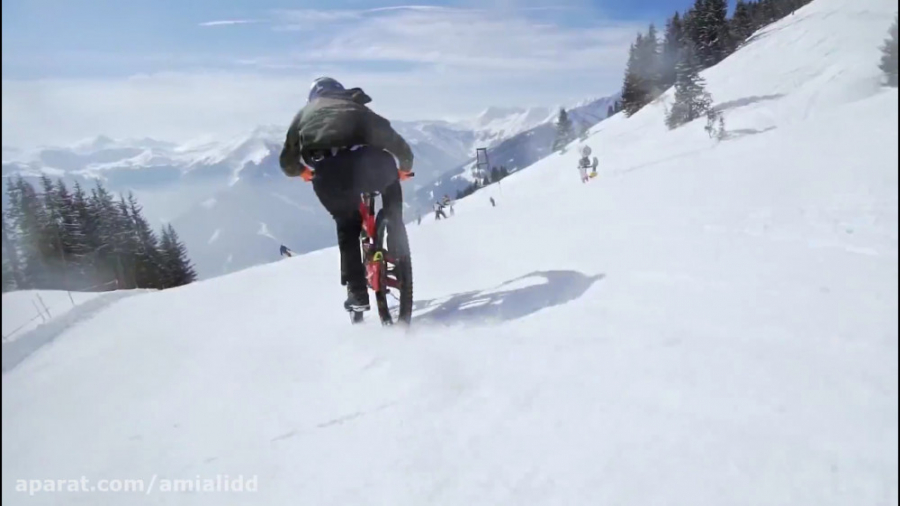 دوچرخه سواری هیجان انگیز در پی...