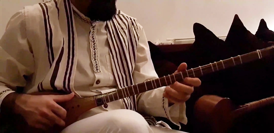 نوازندگی سه تار