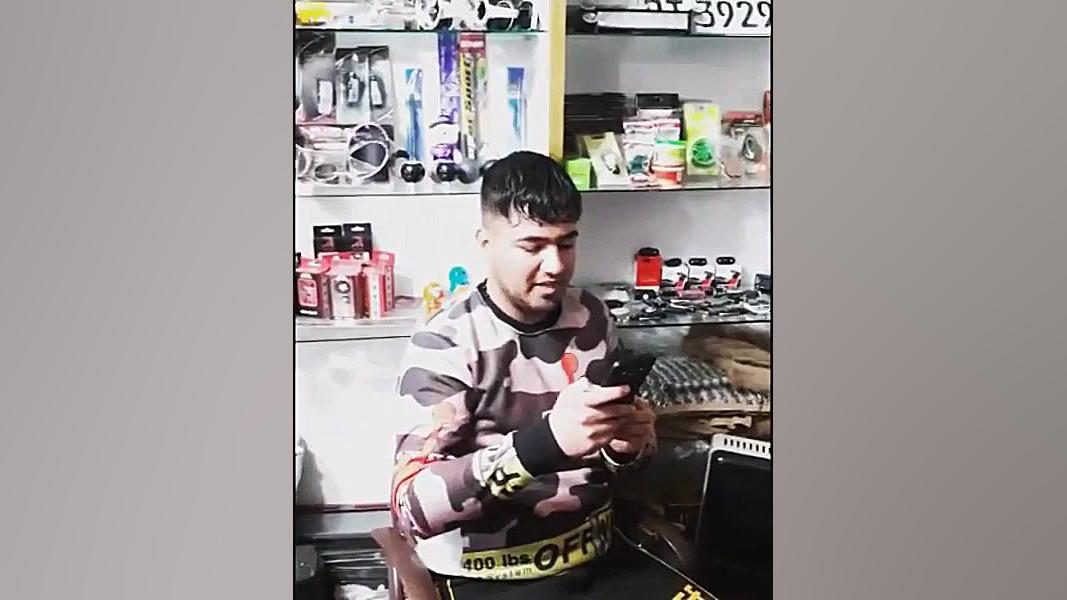 ما کجا آمپول میزنیم ؟؟؟ ته خند...