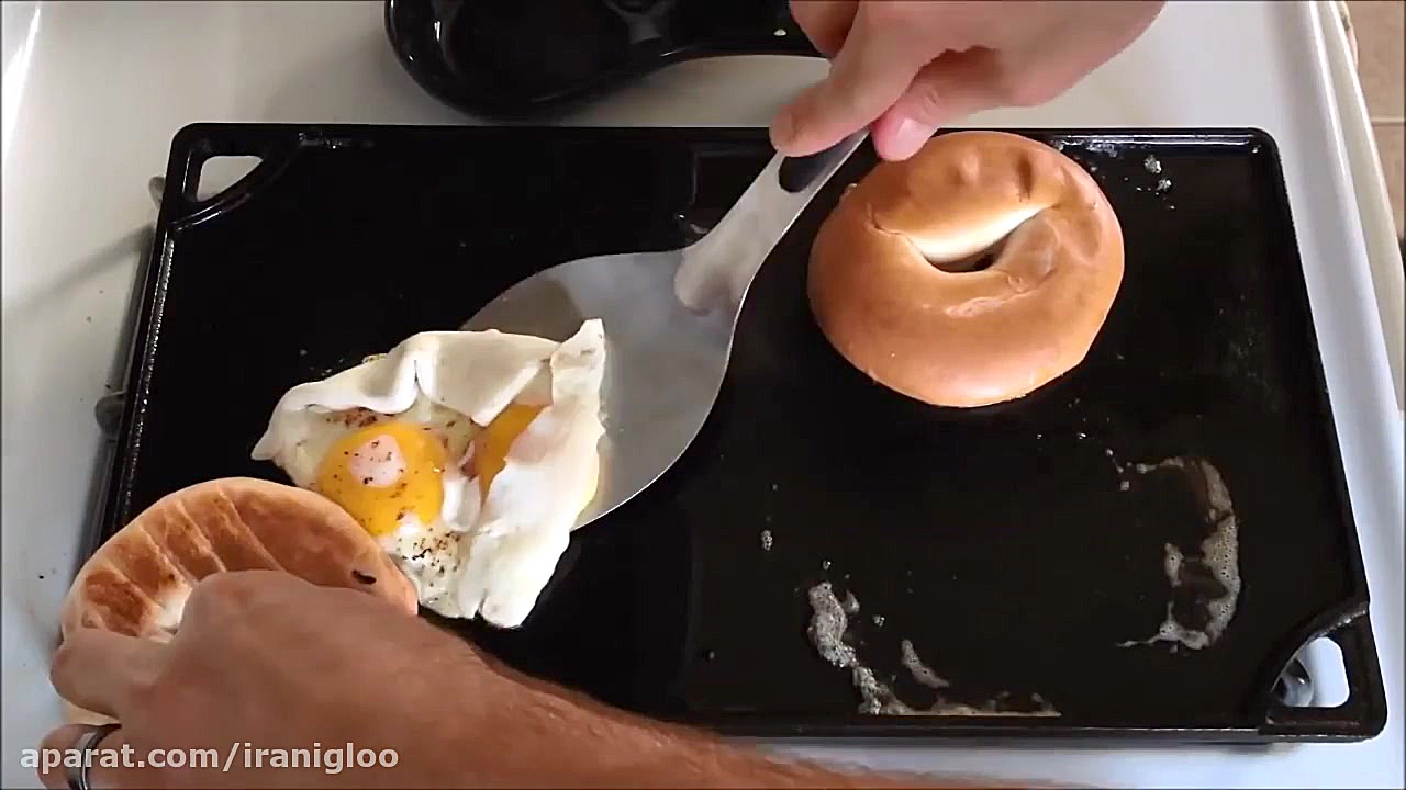 پخت نیمرو در تابه گریل چدن مست...