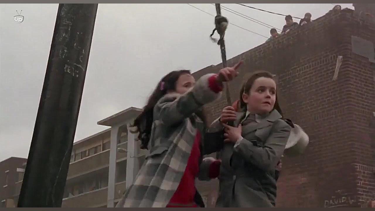 فیلم سینمایی (به نام پدر) دوبل...