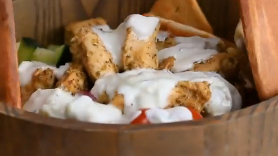 آشپزی سالم  سالاد مرغ یونانی...