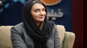 کافه آپارات  هانیه توسلی، بازی...