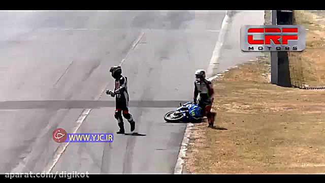 درگیری عجیب دو موتورسوار در پی...