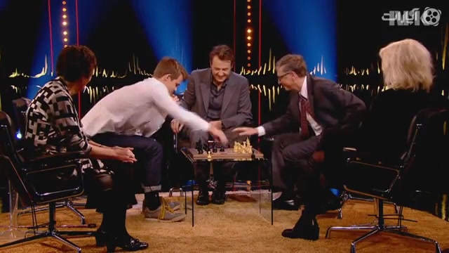 بازی شطرنج دوستانه مگنوس کارلس...