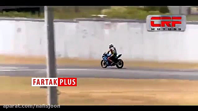 درگیری عجیب دو موتورسوار در پی...