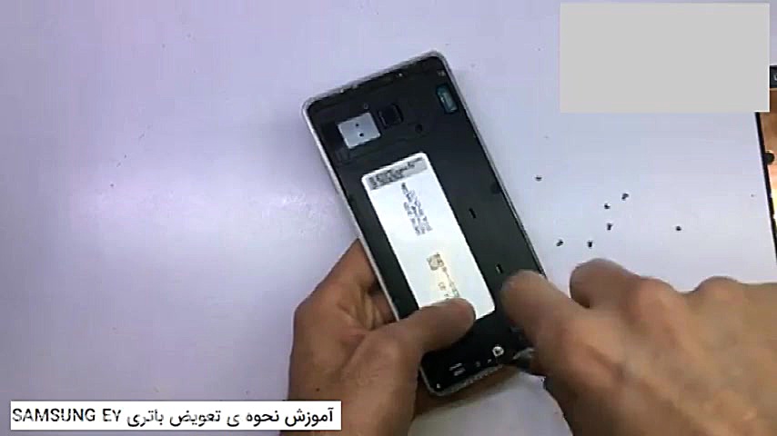 آموزش تعویض باتری Samsung Gala...