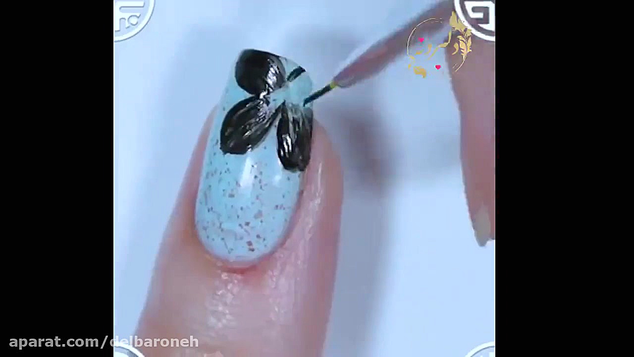 طراحی ناخن ساده و شیک در منزل