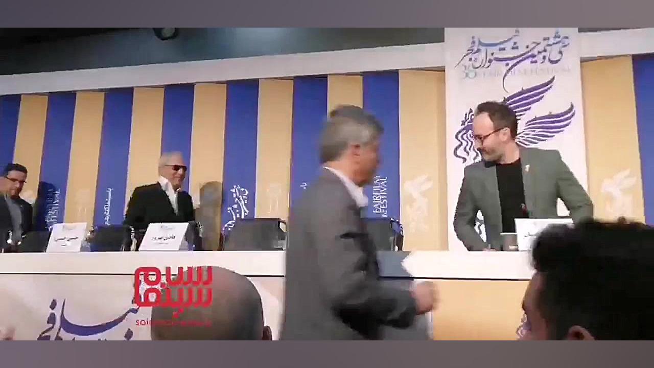 حضور مهران مدیری در نشست خبری...