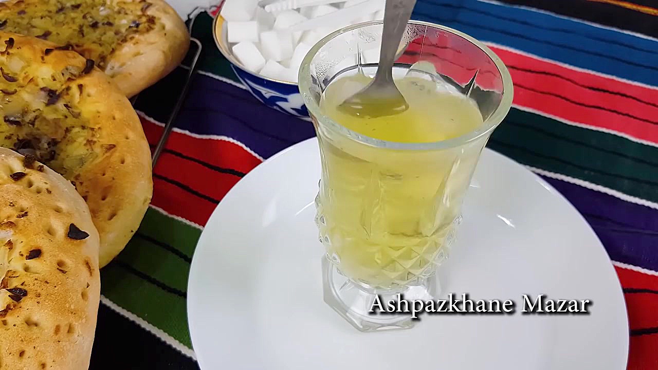 نان پیازی به روش آشپزخانه مزار...