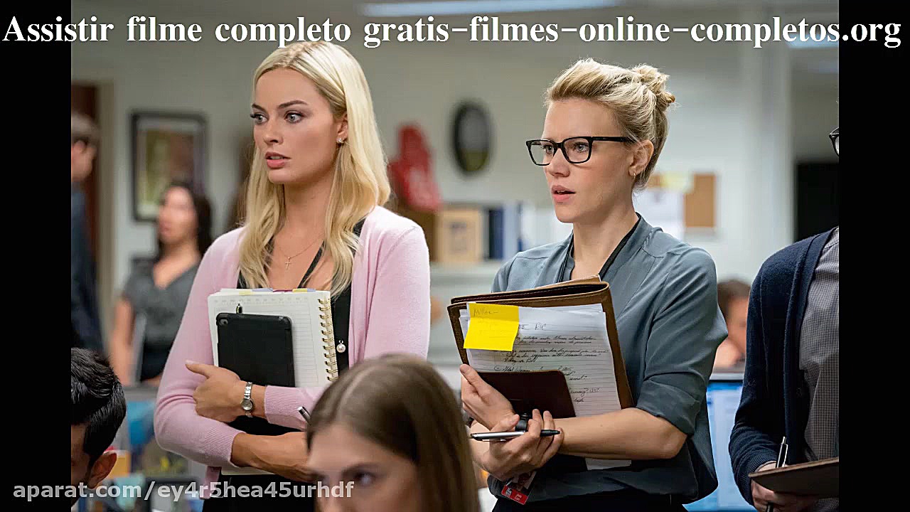 Completa El esc&aacute;ndalo P...