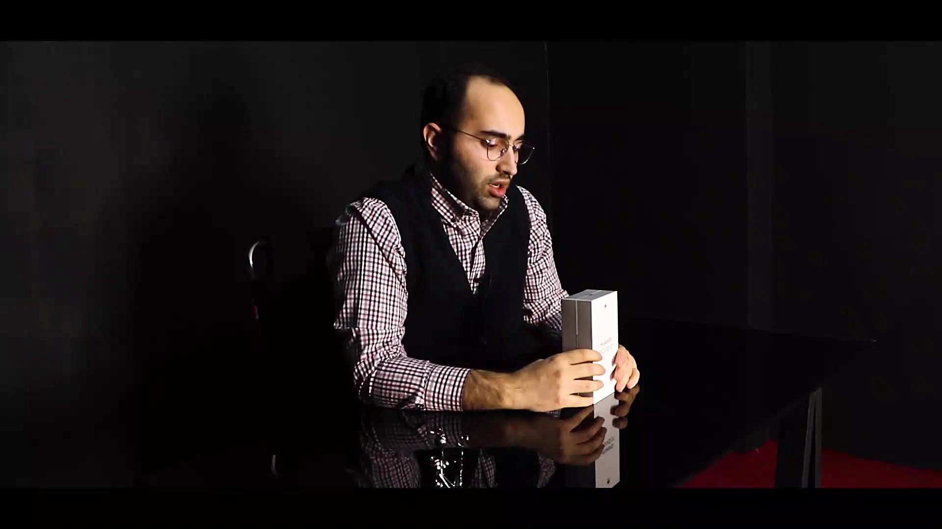 آنباکسینگ گوشی هواوی Nova 5T