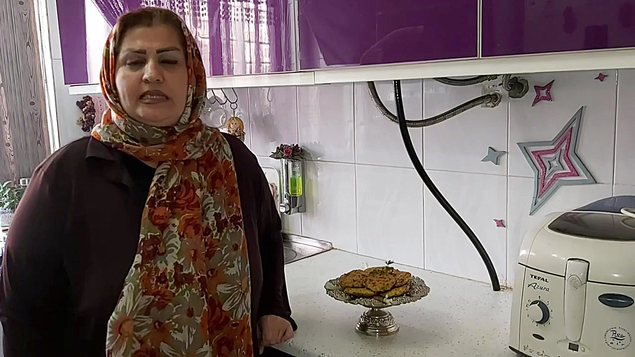 طرز تهيه كوكوي مرغ و پنير كه ب...