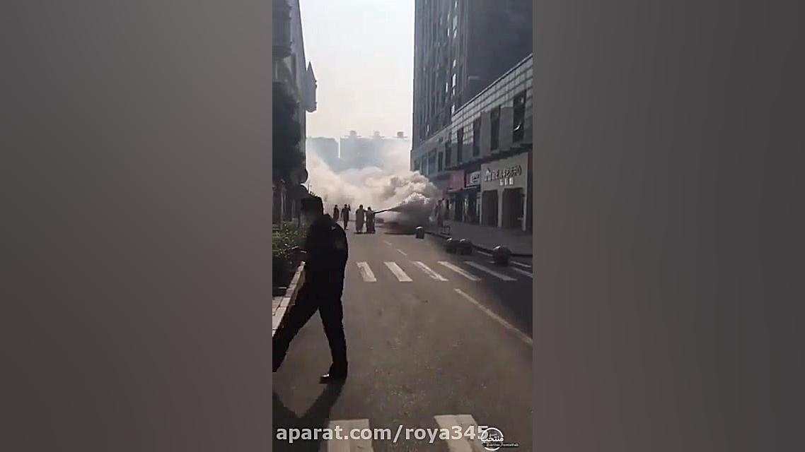 ضدعفونی کردن خیابان‌ها در شهر...