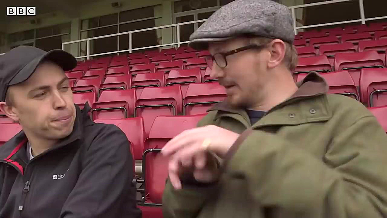 تست سرعت یوزپلنگ با سگ شکاری ن...