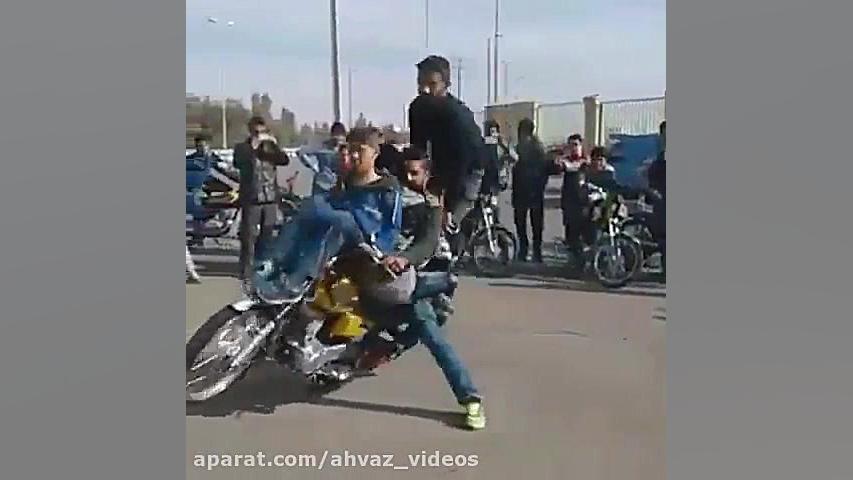 حرکات نمایشی تک چرخ با موتور 6