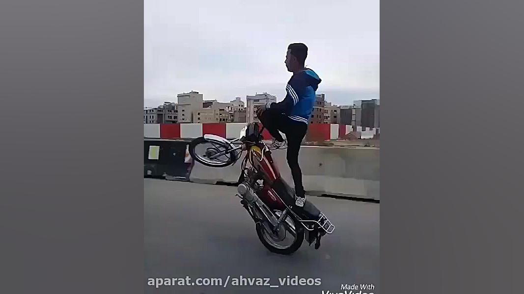 حرکات نمایشی تک چرخ با موتور 9