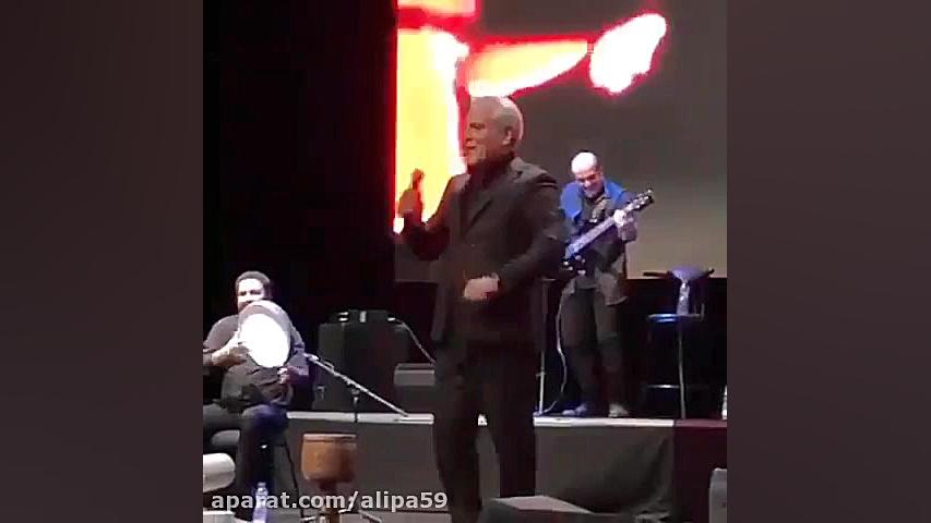 رقص مهران مدیری در کنسرت