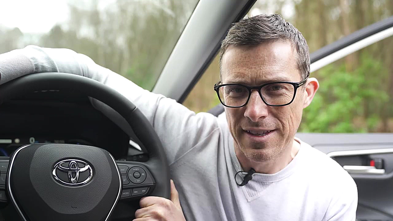 Toyota RAV4 SUV 2019 in depth...