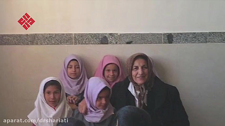 پوران شریعت‌رضوی در میان مردم