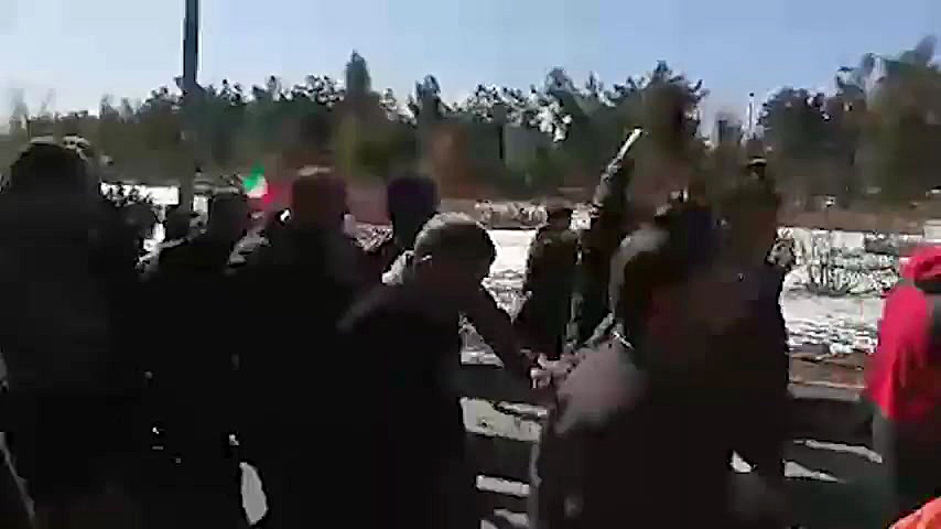 شعار راه پیمایان خطاب به سردار...