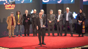 بغض امیر آقایی در لحظه دریافت...