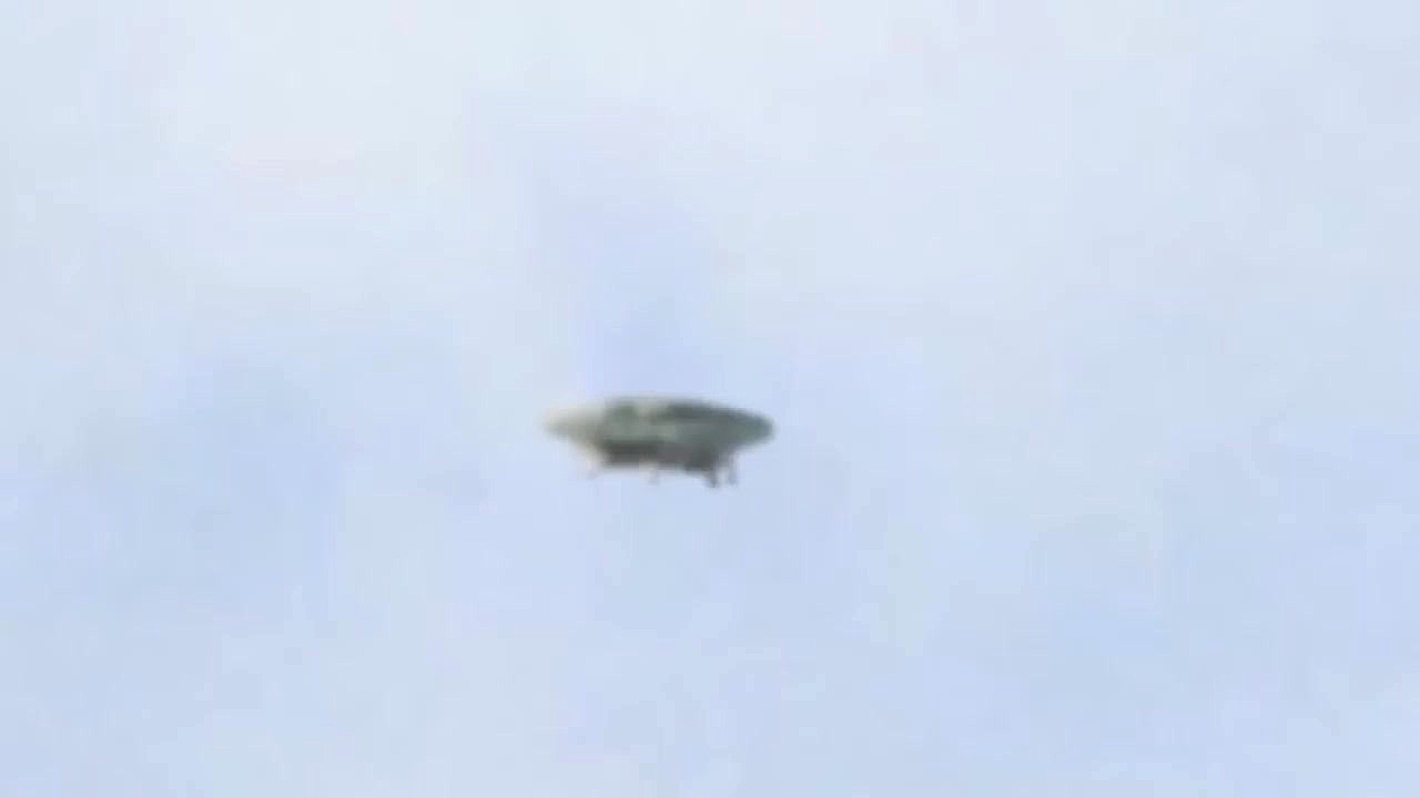 5 Mysterious UFO Sightings In...