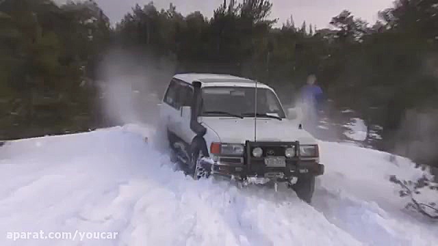 تویوتا لندکروزر سری 80 در برف