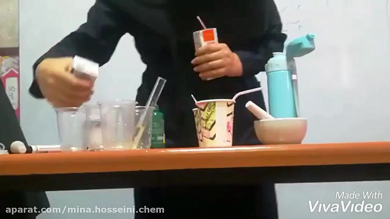 تعیین پروتئین در مواد غذایی تو...