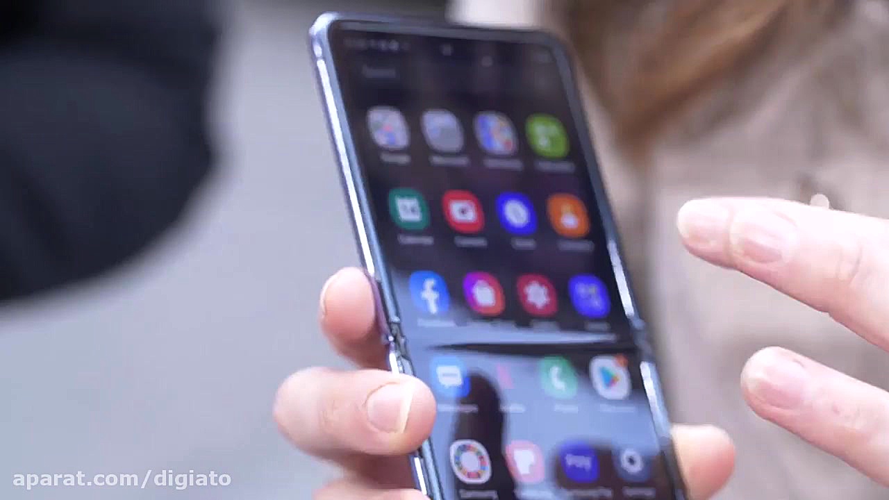 تست سقوط گوشی تاشوی گلکسی Z فل...