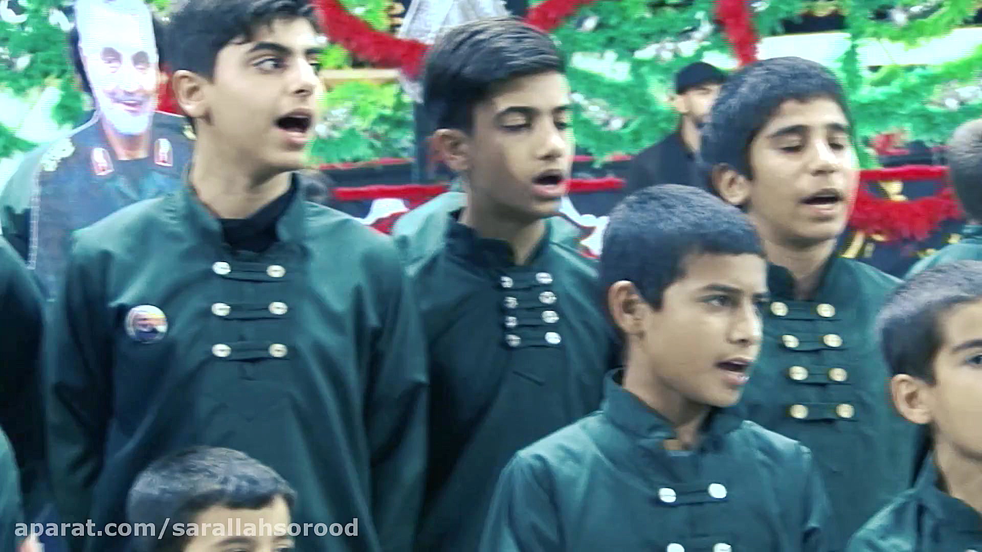 اجرای گروه سرود ثارالله به منا...